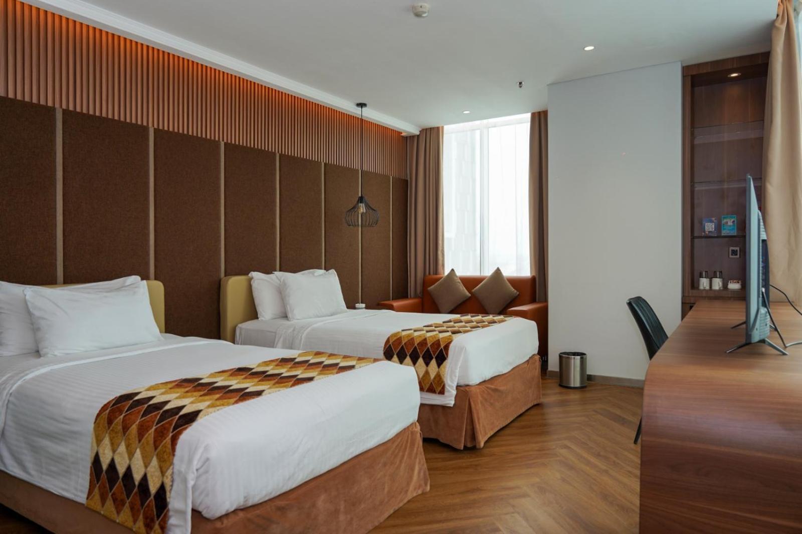 Cambridge Hotel Medan Exterior foto